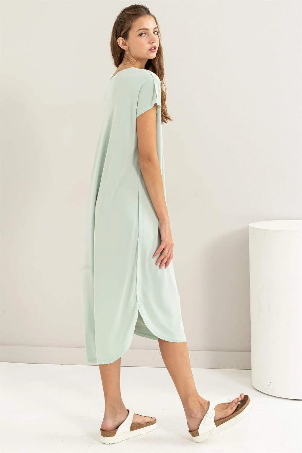 HYFVE Short Sleeve High-Low Slit Midi Dress Casual Dresses - Tophatter Daily Deals