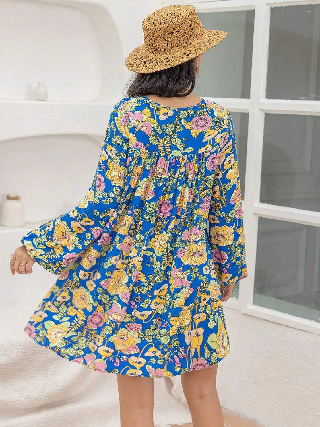 Printed V-Neck Balloon Sleeve Mini Dress Casual Dresses - Tophatter Daily Deals