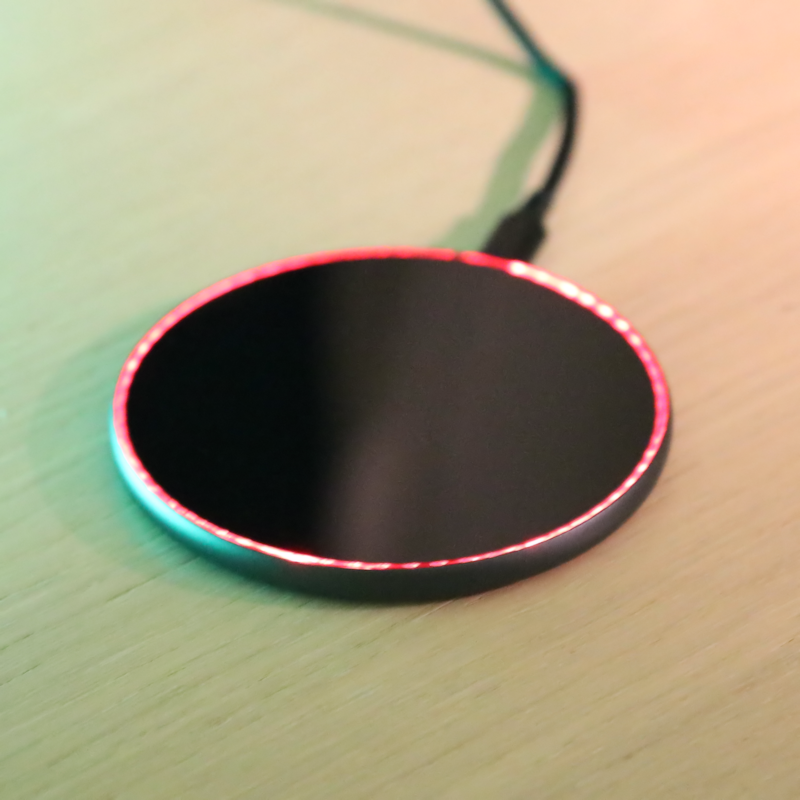 Wireless Fast Charger Charger - Tophatter Daily Deals