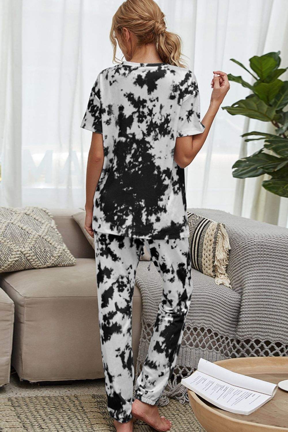 Tie-Dye Tee and Drawstring Waist Joggers Lounge Set Loungewear Sets - Tophatter Daily Deals