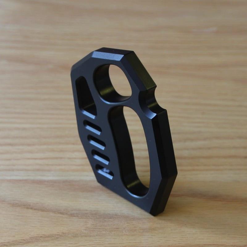 Fist Knuckles Black Aluminium Alloy Light - Cakra EDC Gadgets Brass Knuckles - Tophatter Daily Deals
