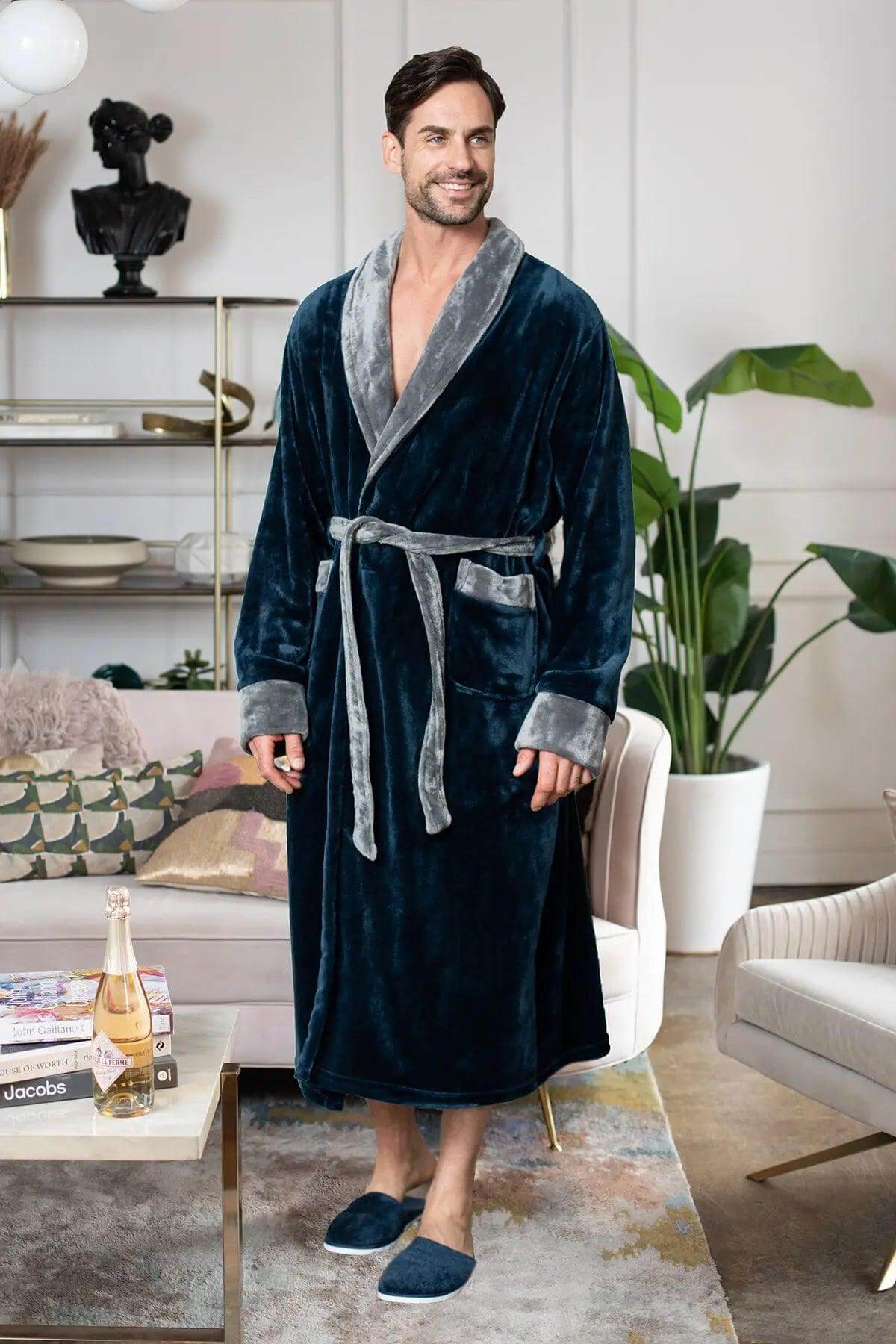 Cozy Mens Plush Robes – Built for Comfort, Designed to Last Everything Else - Tophatter Daily Deals