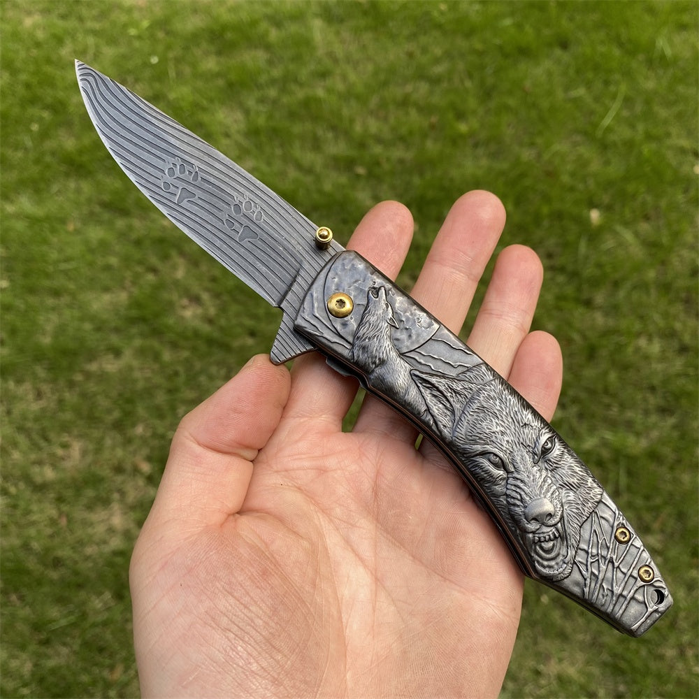 Ultimate 3D Relief Sculpture Folding Knife Collection Fierce Wolf - Tophatter Daily Deals