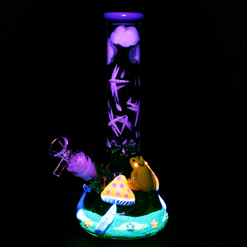 Froggy Fungi Beaker Bong Bongs - Tophatter Daily Deals