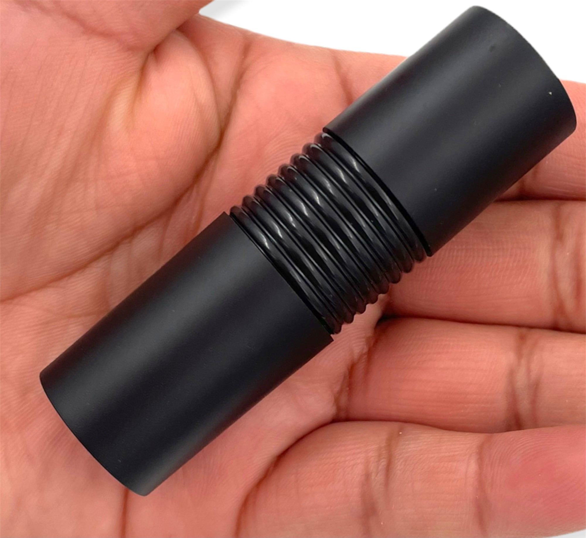 Lipstick Knife Knife - Tophatter Daily Deals