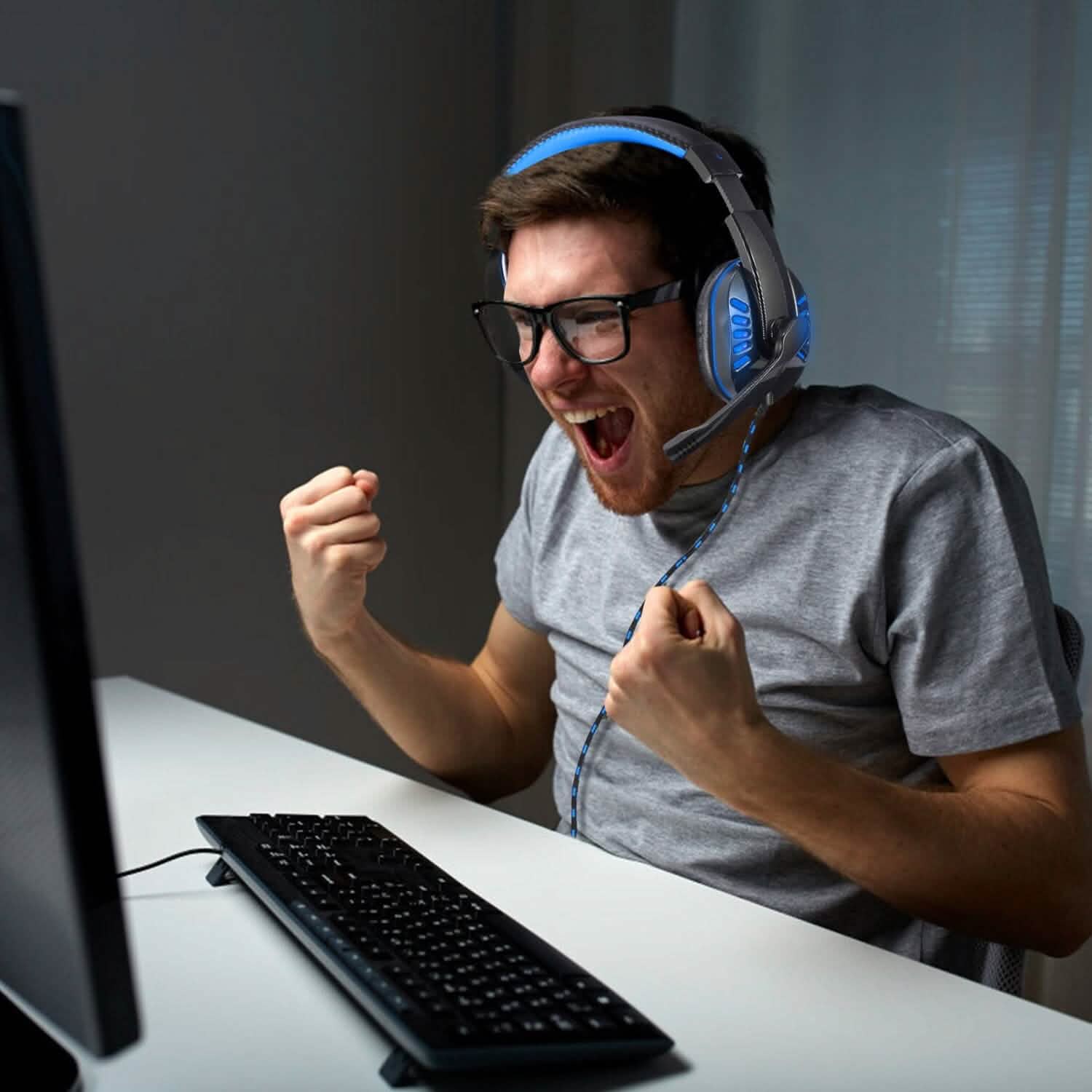 Gaming Headsets Stereo Noise Isolation Over Ear Headphone with LED Light Headphones - Tophatter Daily Deals