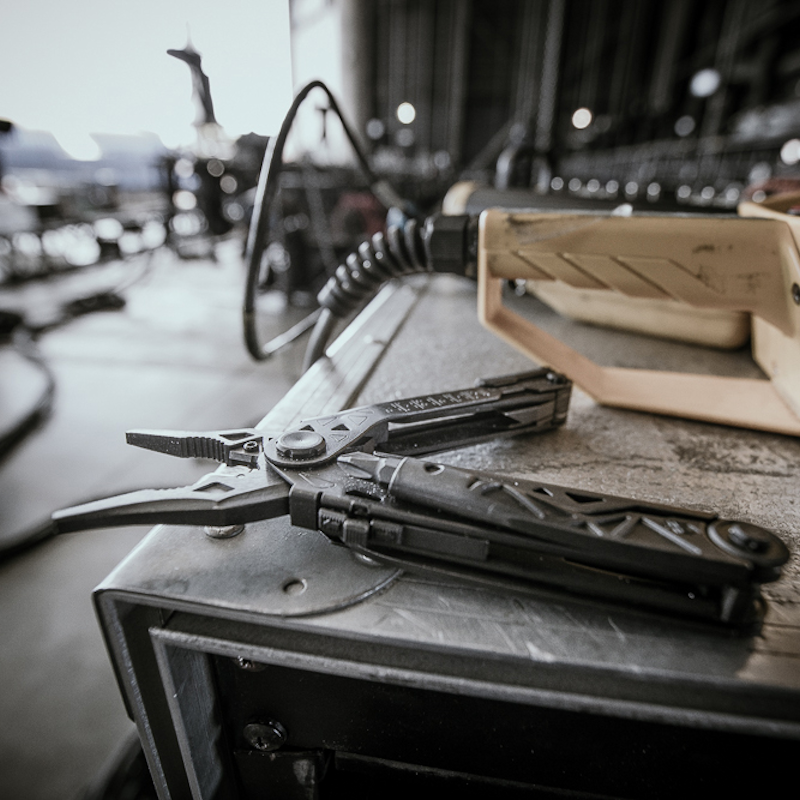 Gerber Center-Drive Multi-Plier Every Day Carry - Tophatter Daily Deals