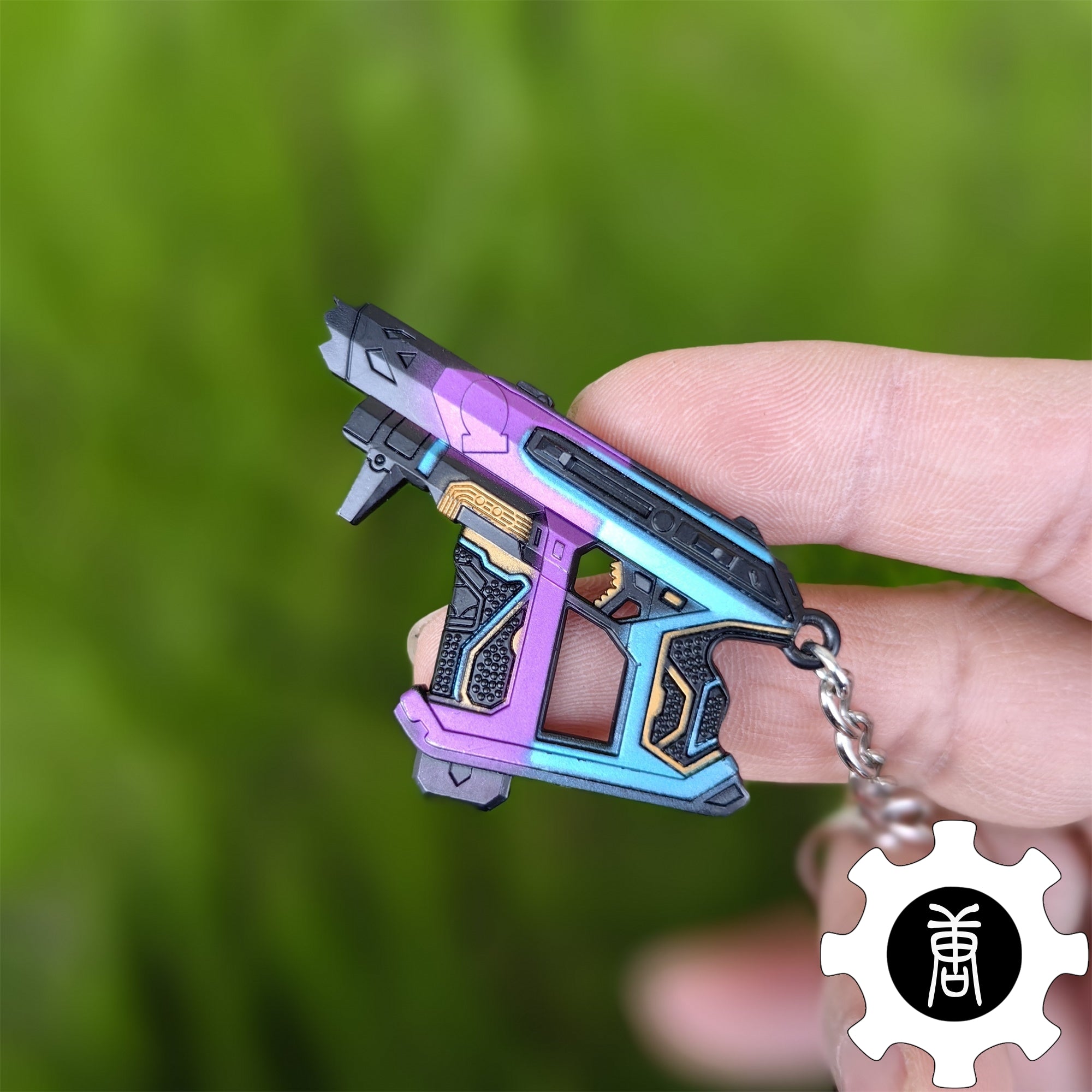 Glitchpop Skin Weapon Keychain Backpack Decor Gamer Gift 4 In 1 Pack Glitchpop Frenzy - Tophatter Daily Deals