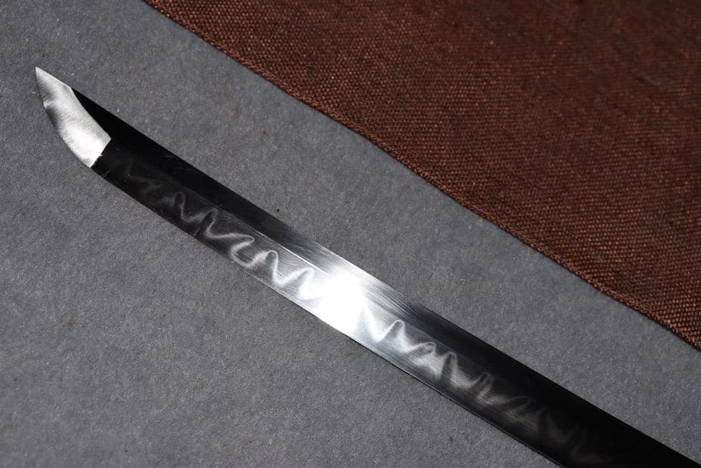 Hand Forged Japanese Samurai Katana Dragonfly Specialty leaf pattern burnishing blade - Tophatter Daily Deals