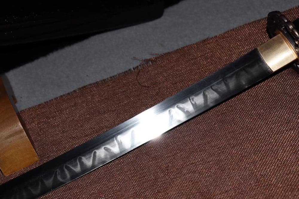 Hand Forged Japanese Samurai Katana Dragonfly Specialty leaf pattern burnishing blade - Tophatter Daily Deals
