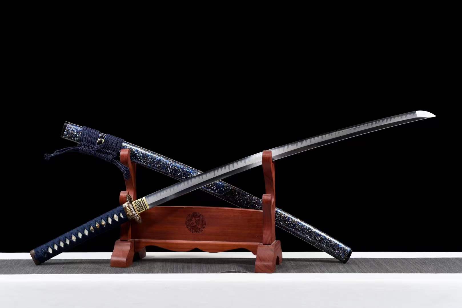 Hand Forged Japanese Samurai Katana Pixi T10 Japanese Upper Research - Tophatter Daily Deals