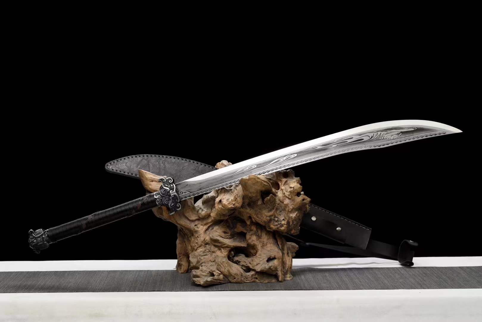 Handmade Beast Demon Oxtail Blade High Manganese Steel Corrosion pattern - Tophatter Daily Deals