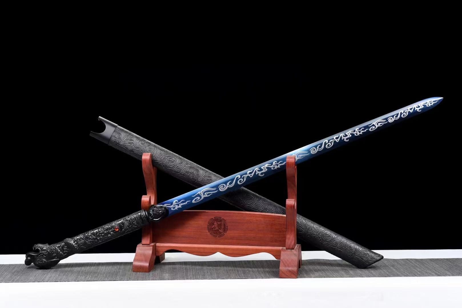 Handmade Black Soul Manganese Steel One-piece forging - Tophatter Daily Deals