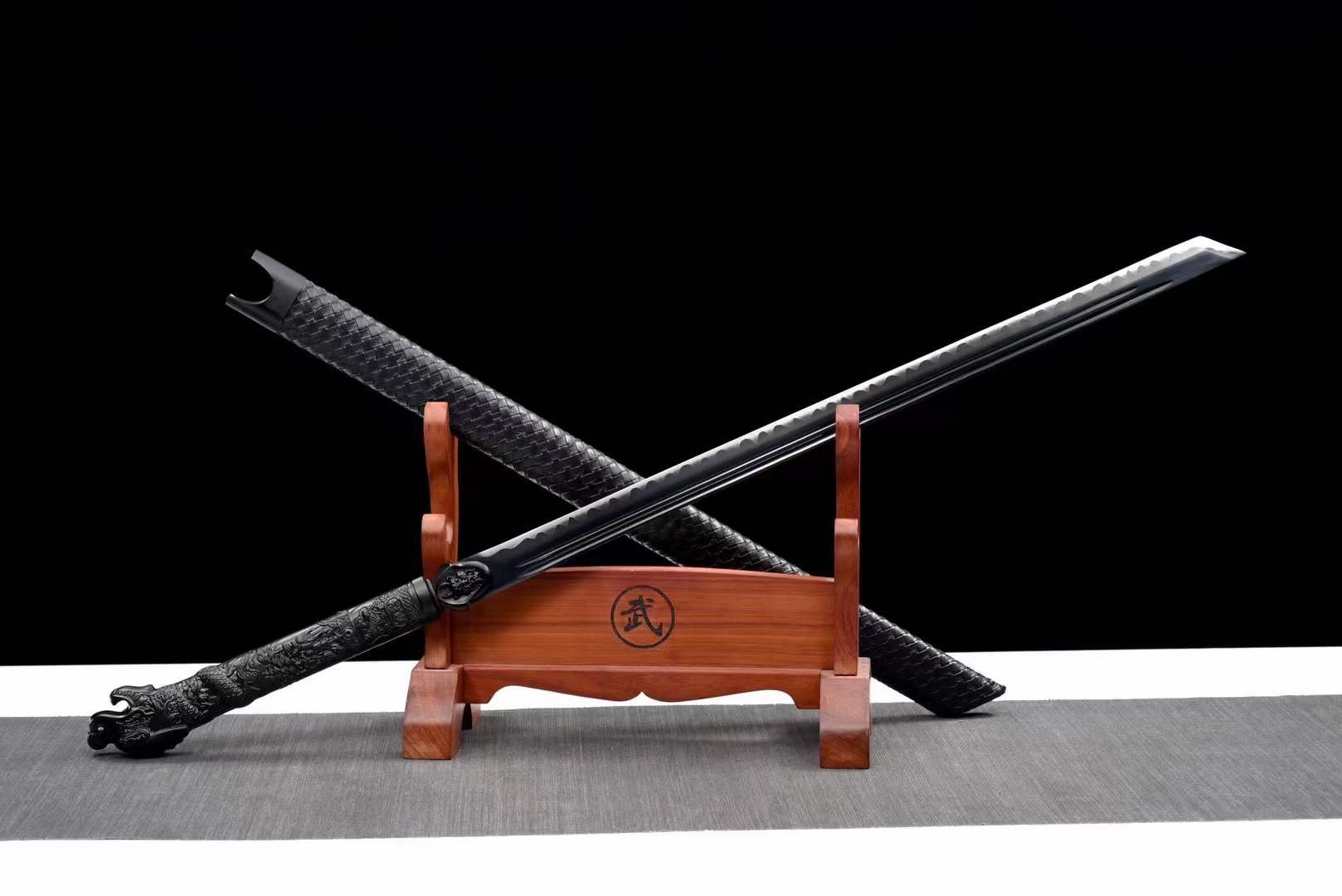 Handmade Dragon Slayer Manganese Steel Chinese Sword With Black Blade - Tophatter Daily Deals