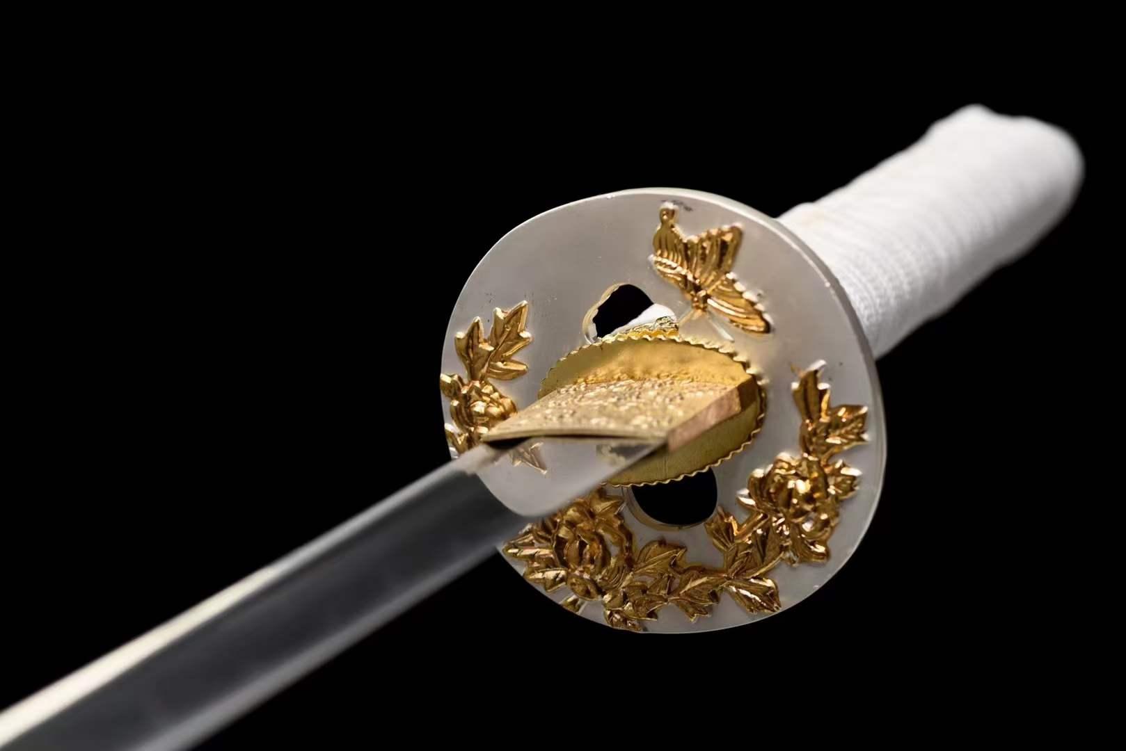 Handmade Japanese Wakizashi Begonia Short Sword T10 burned edge - Tophatter Daily Deals
