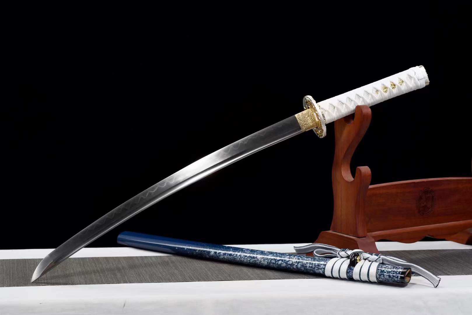 Handmade Japanese Wakizashi Begonia Short Sword T10 burned edge - Tophatter Daily Deals