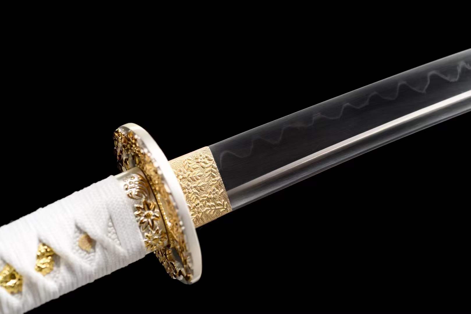 Handmade Japanese Wakizashi Begonia Short Sword T10 burned edge - Tophatter Daily Deals