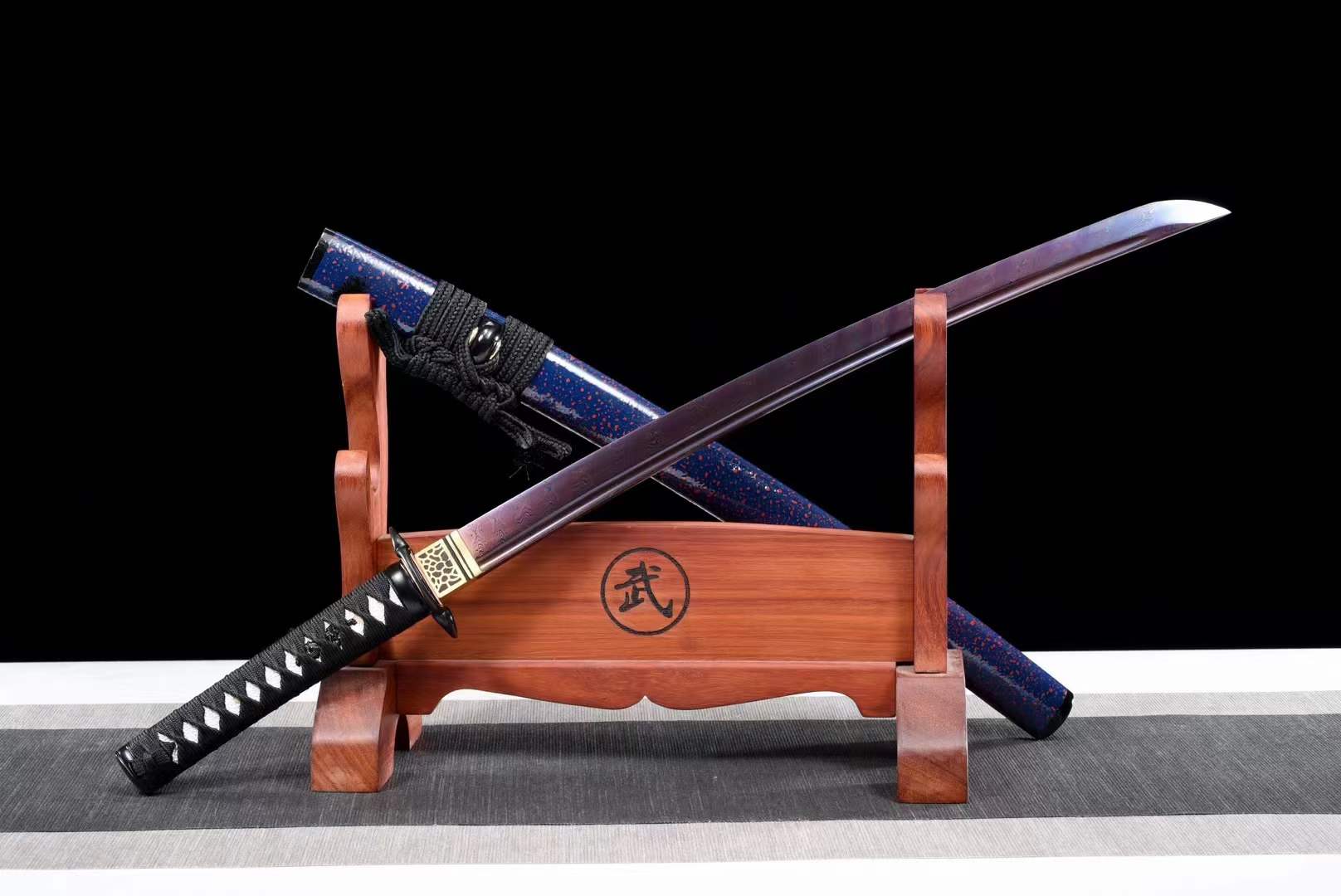 Handmade Japanese Wakizashi Vault Short Sword Damascus Steel - Tophatter Daily Deals