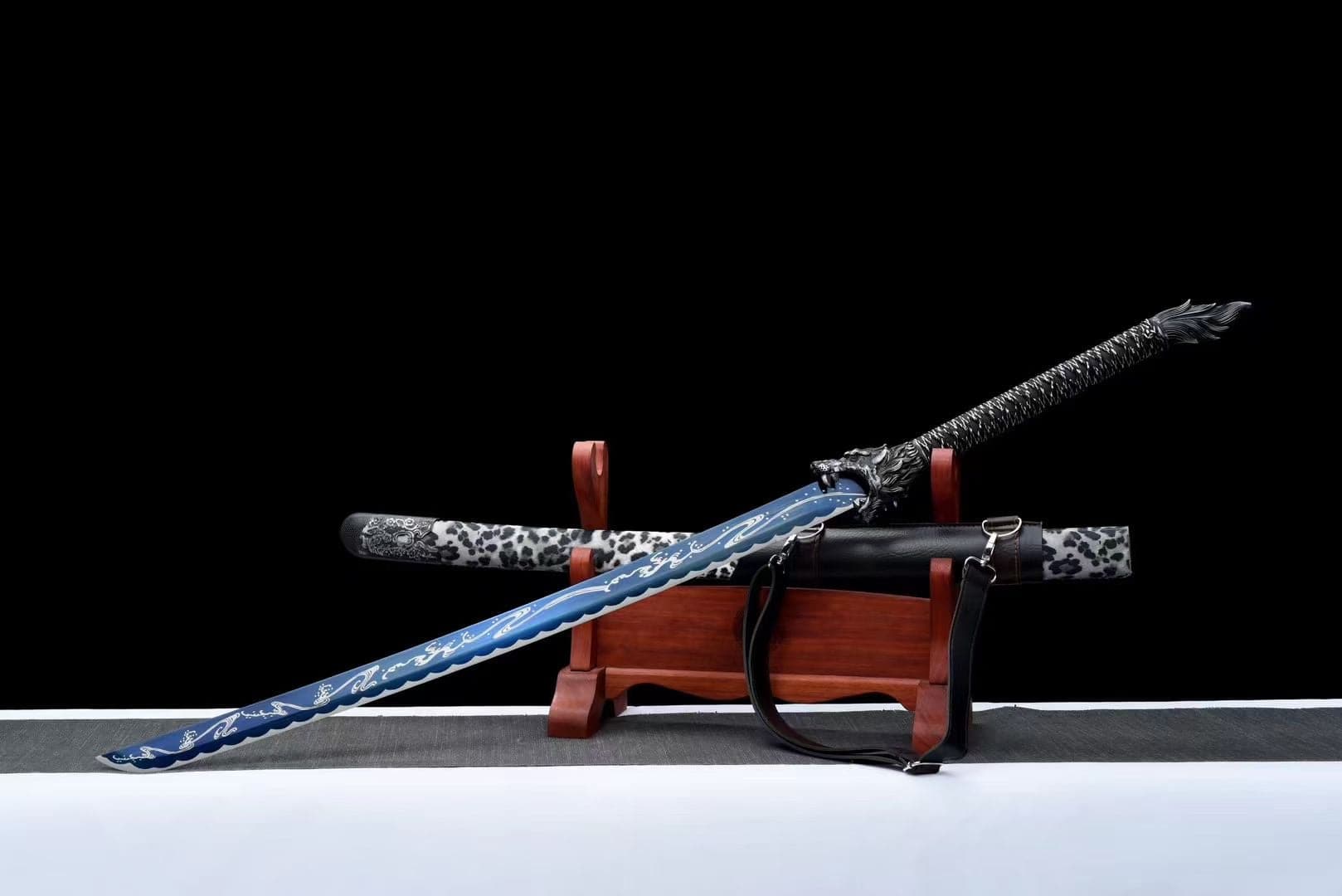 Handmade Wolf Road Manganese Steel Chinese Sword Exclusive Flame Fireworks - Tophatter Daily Deals