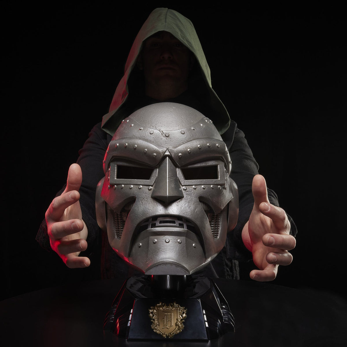 Fantastic Four – Doctor Doom Marvel Legends Premium Roleplay Helmet Helmet Replica - Tophatter Daily Deals