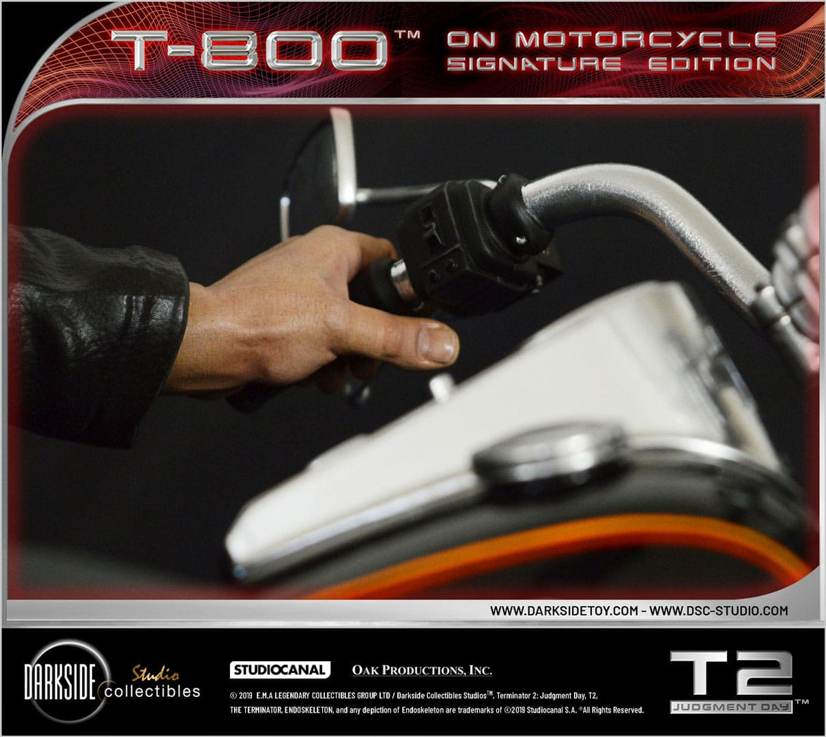 Terminator 2 - T-800 on Motorcycle Limited Signature Edition - COA Signed By Arnold Schwarzenegger! Model Motorcycle - Tophatter Daily Deals