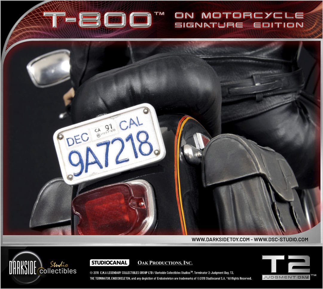 Terminator 2 - T-800 on Motorcycle Limited Signature Edition - COA Signed By Arnold Schwarzenegger! Model Motorcycle - Tophatter Daily Deals