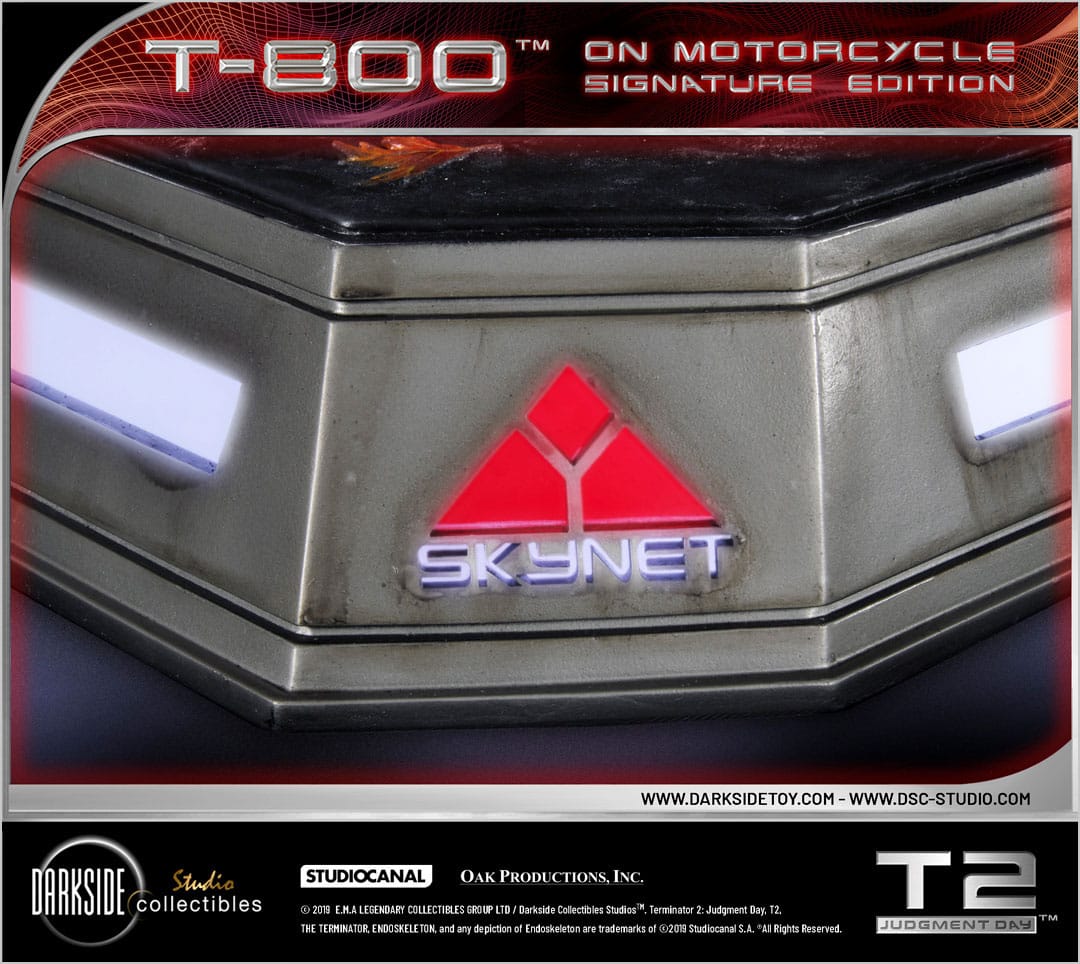 Terminator 2 - T-800 on Motorcycle Limited Signature Edition - COA Signed By Arnold Schwarzenegger! Model Motorcycle - Tophatter Daily Deals