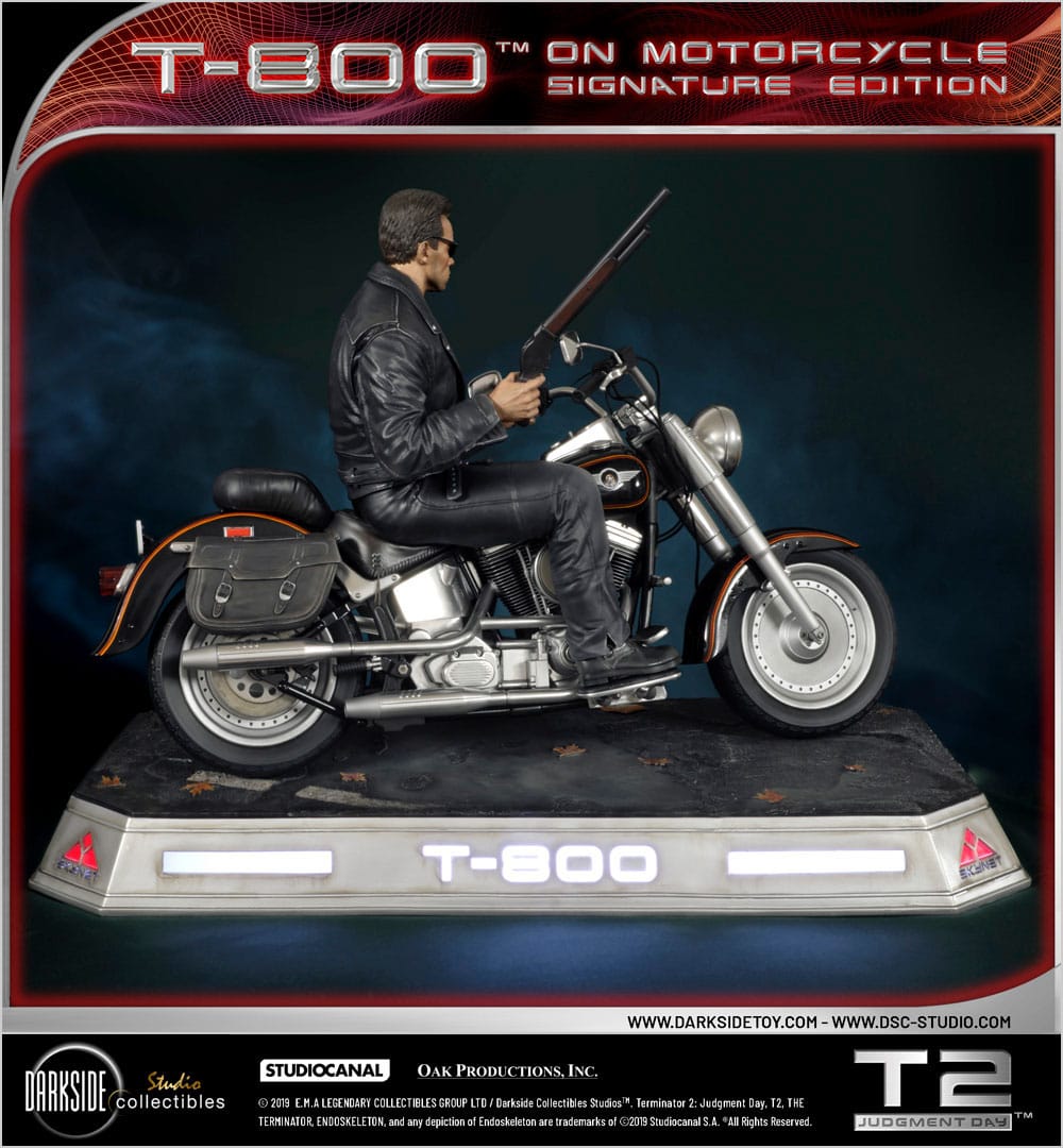 Terminator 2 - T-800 on Motorcycle Limited Signature Edition - COA Signed By Arnold Schwarzenegger! Model Motorcycle - Tophatter Daily Deals