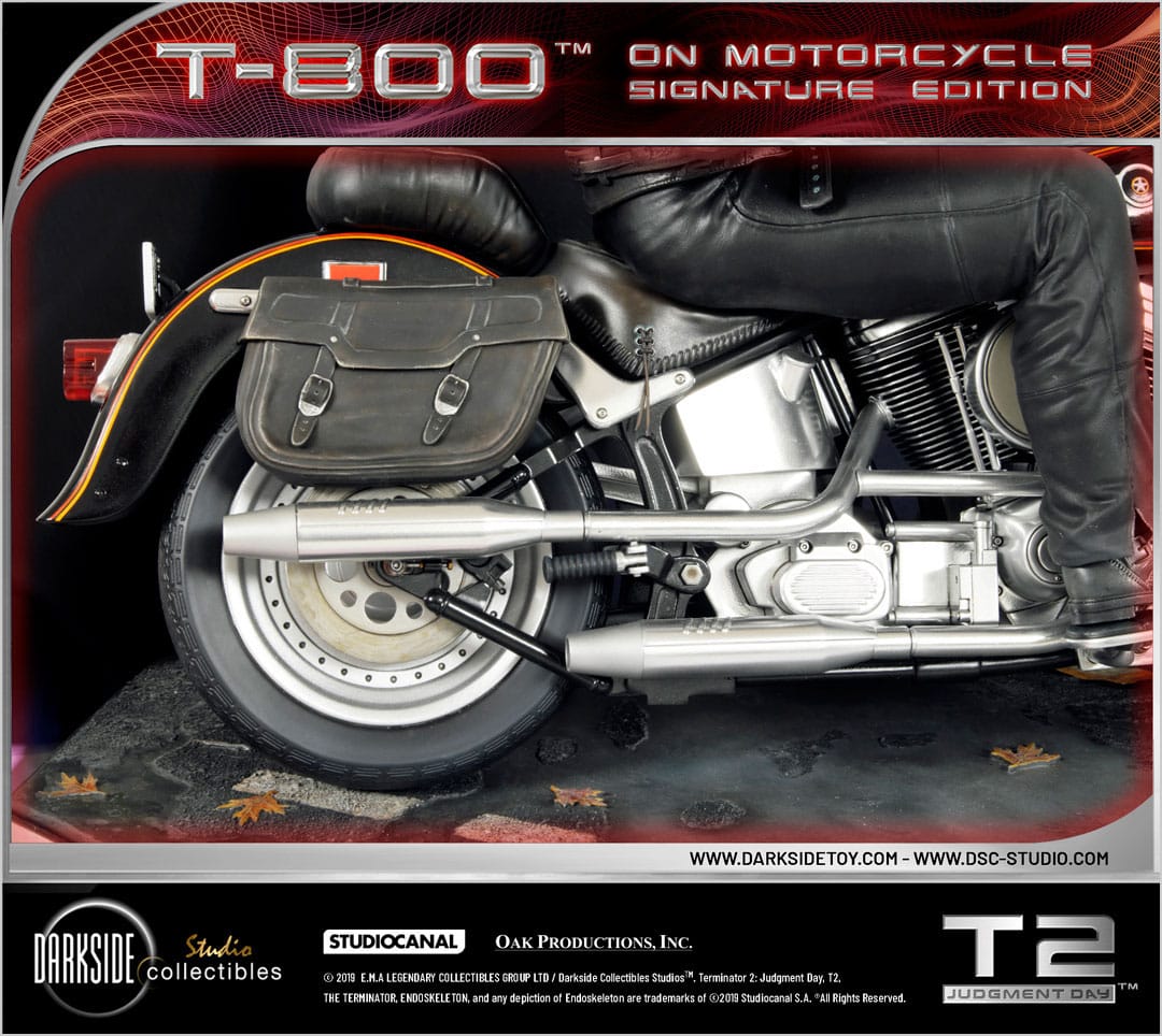 Terminator 2 - T-800 on Motorcycle Limited Signature Edition - COA Signed By Arnold Schwarzenegger! Model Motorcycle - Tophatter Daily Deals