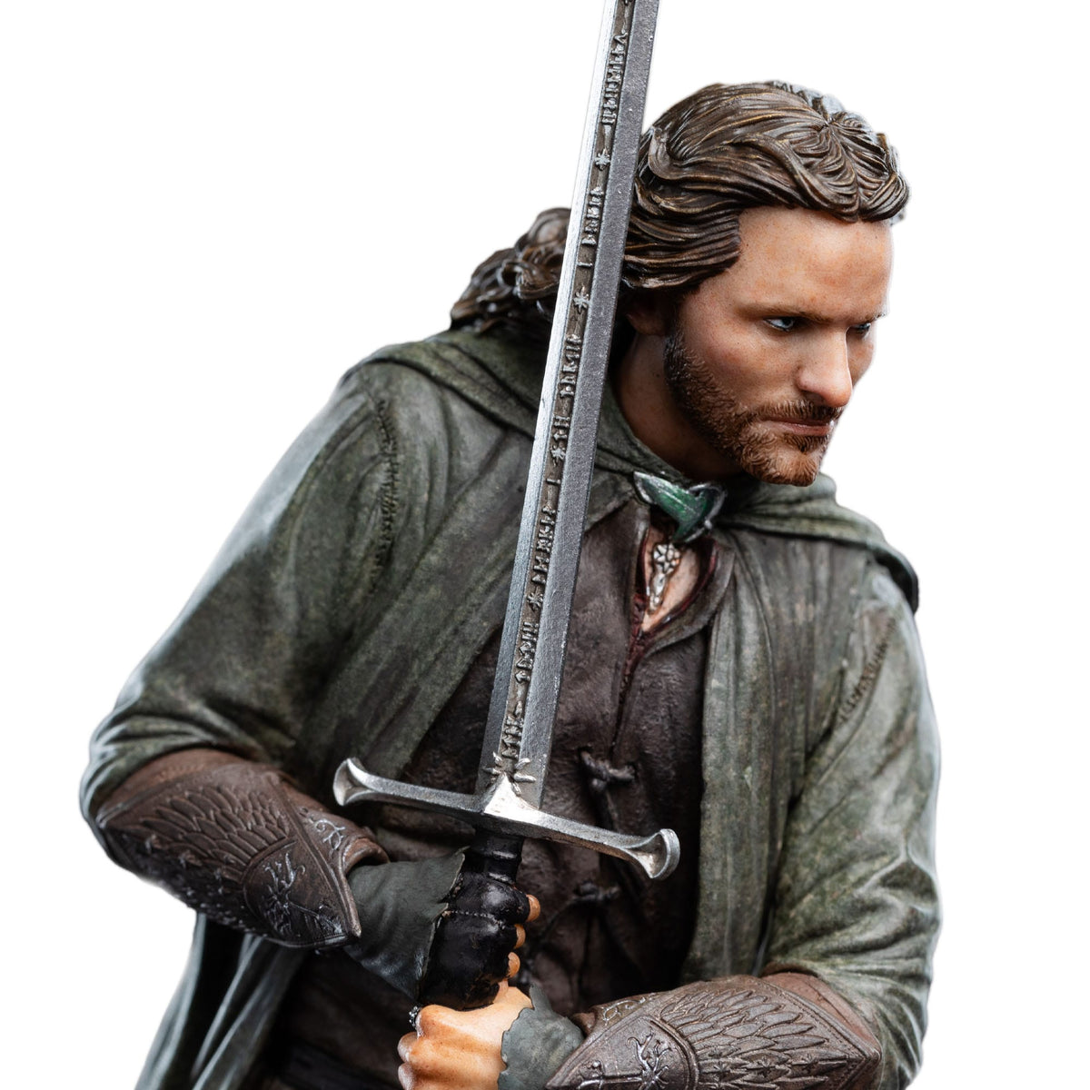 Lord Of The Rings - Weta Workshop Aragorn Mini Statue (20cm) Collectible Figurine - Tophatter Daily Deals
