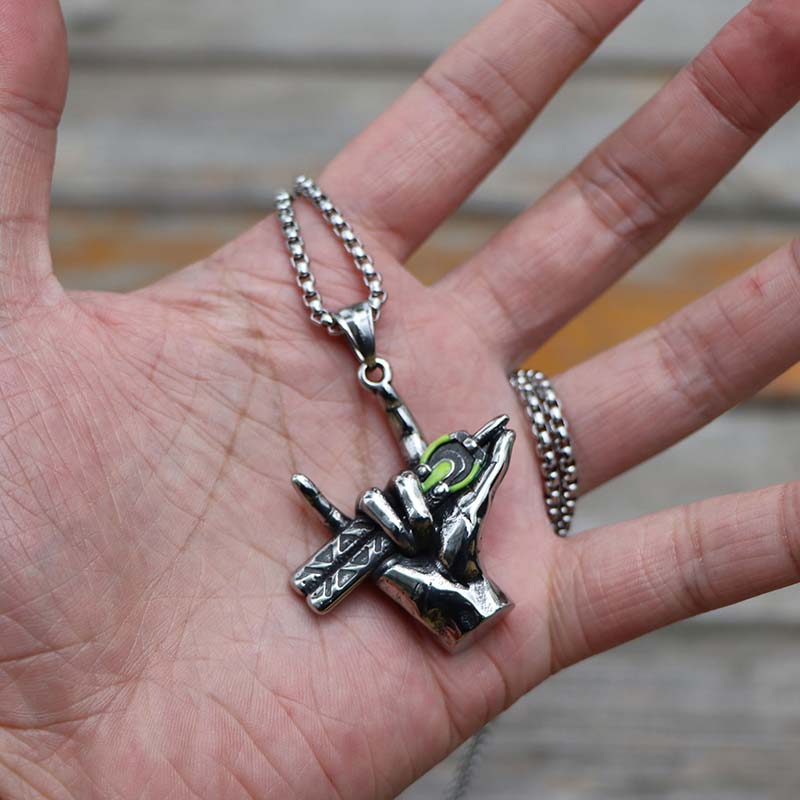 Octane Heirloom In Hand Limited Edition Necklace USA Stock - Tophatter Daily Deals