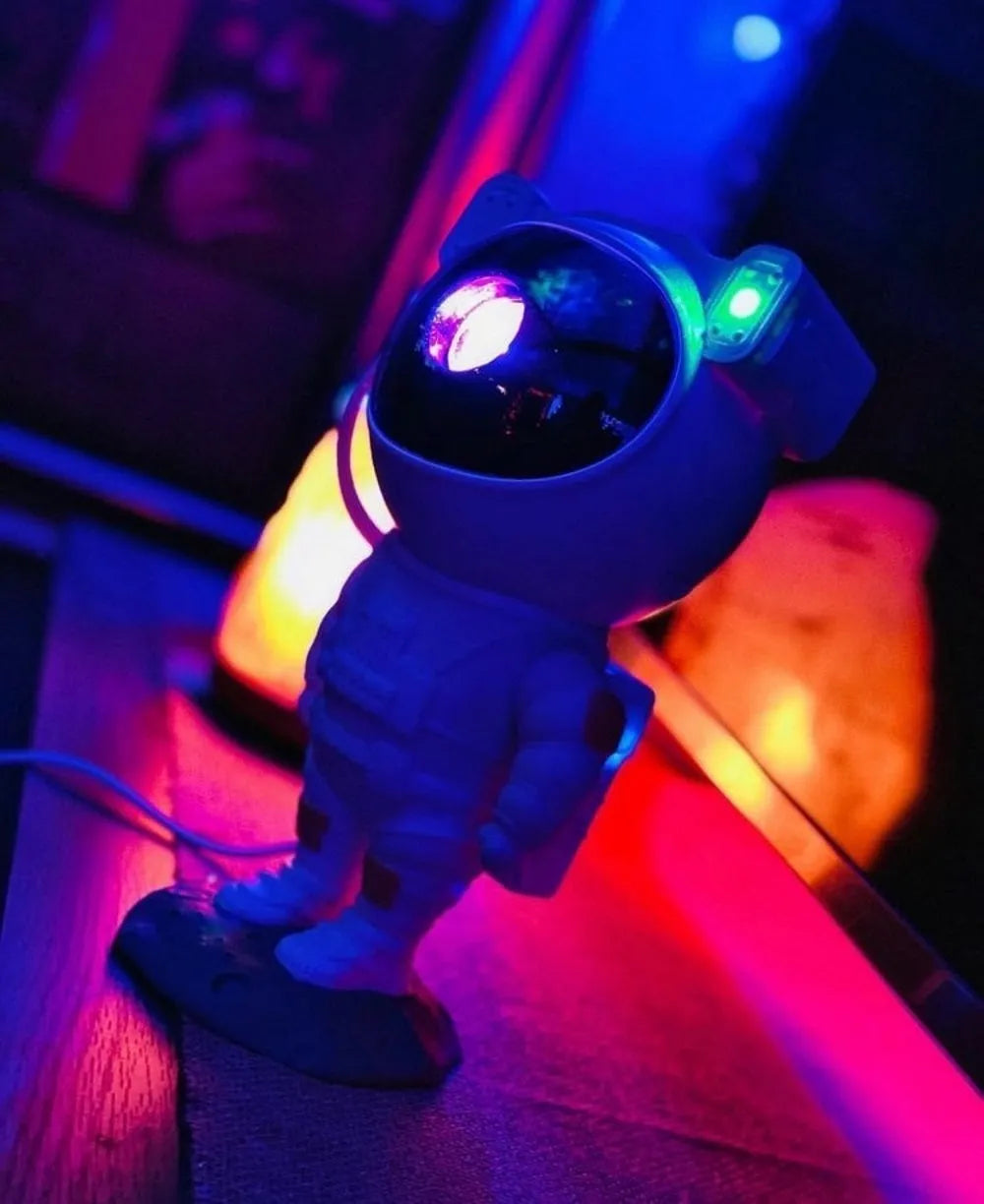 STARGAZER™ Astronaut Galaxy Projector Projectors - Tophatter Daily Deals