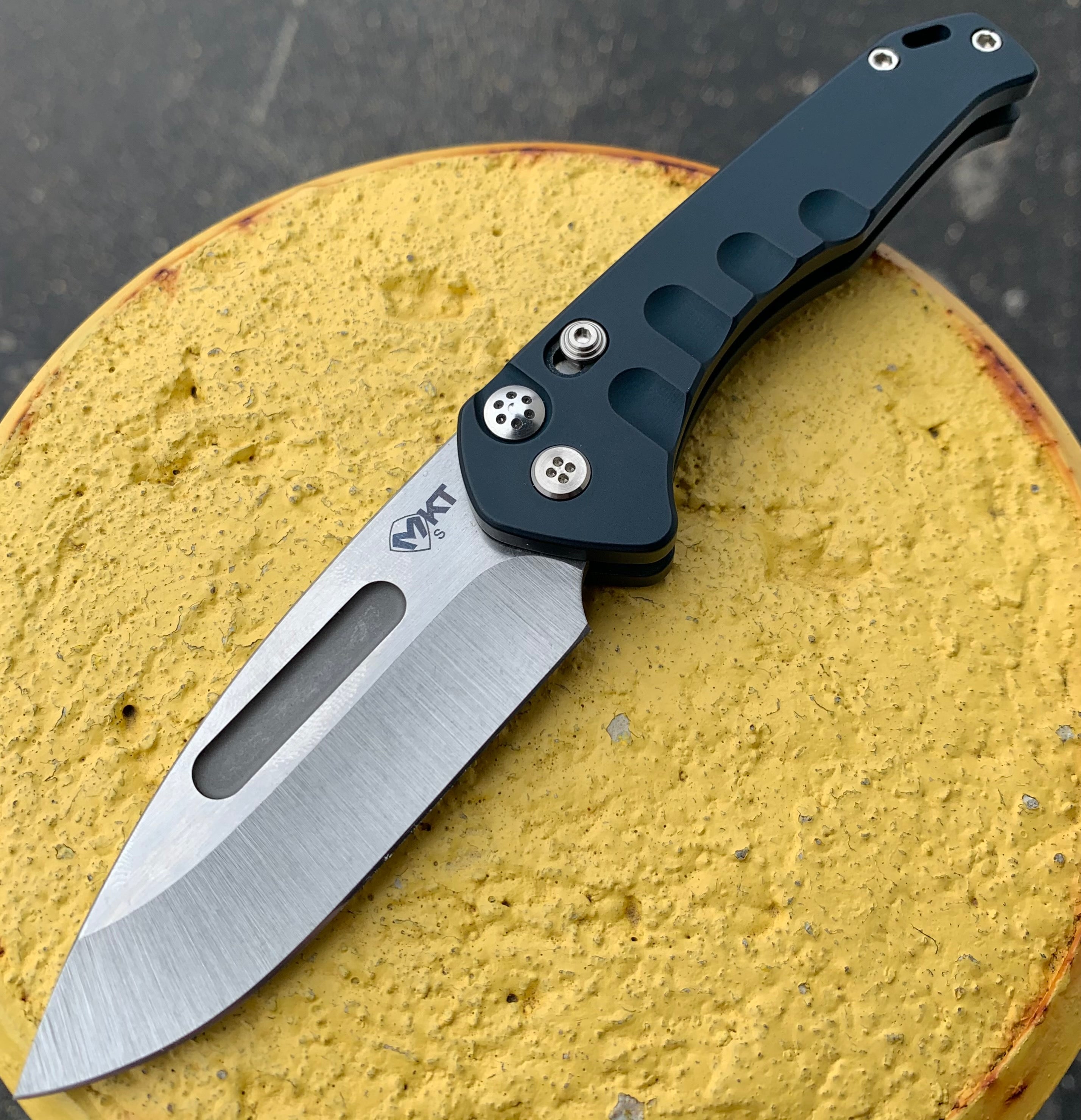 Medford - Praetorian Swift - Push Button Automatic - S35VN - Tumbled Finish - Blue Aluminum Handles Collectors - Tophatter Daily Deals