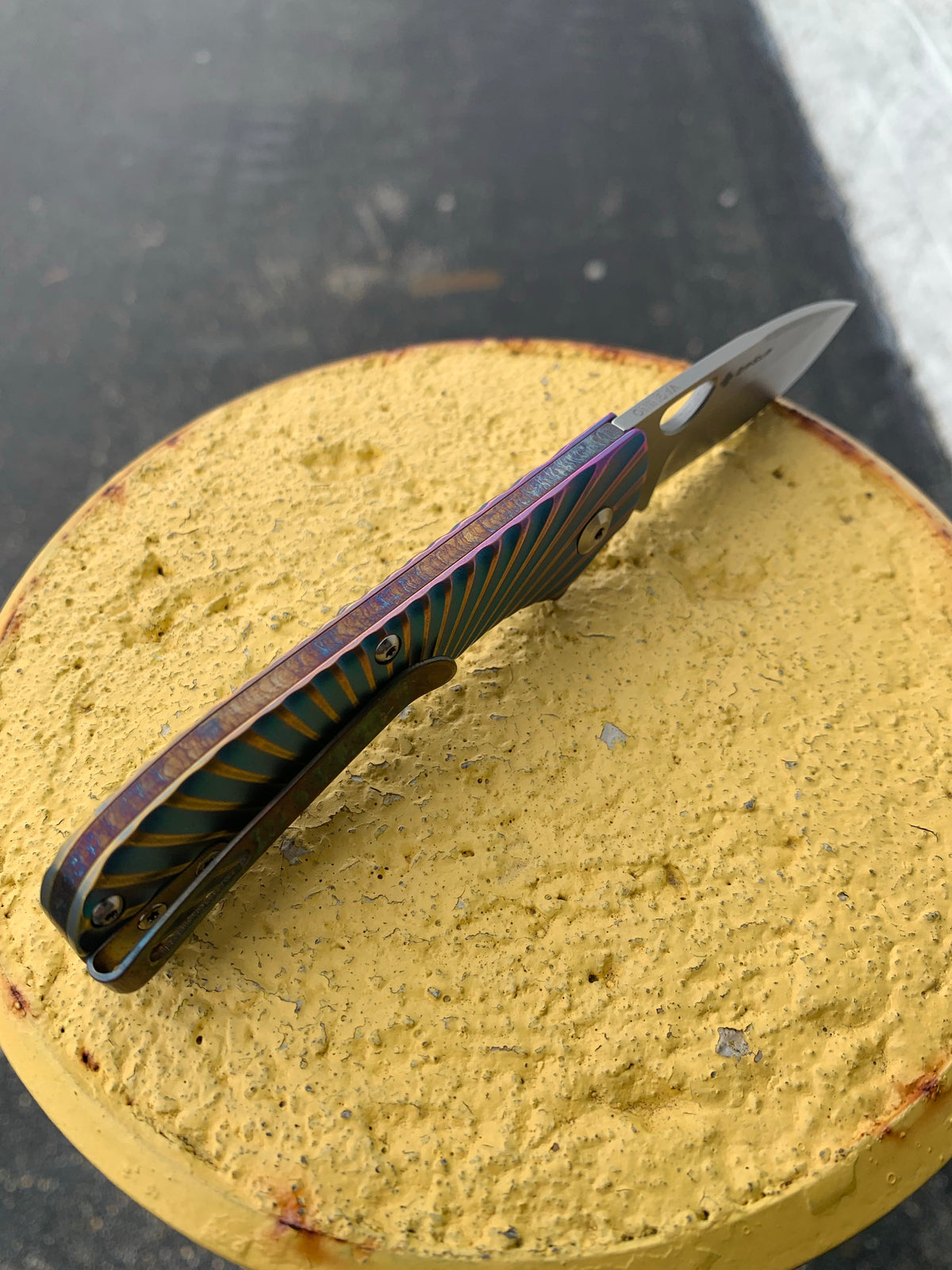 Kizer Zipslip - Lightning Strike Clip and Spring - Ano Fade and Highlights Handle - St. Nick's Custom Anodization Knives - Tophatter Daily Deals