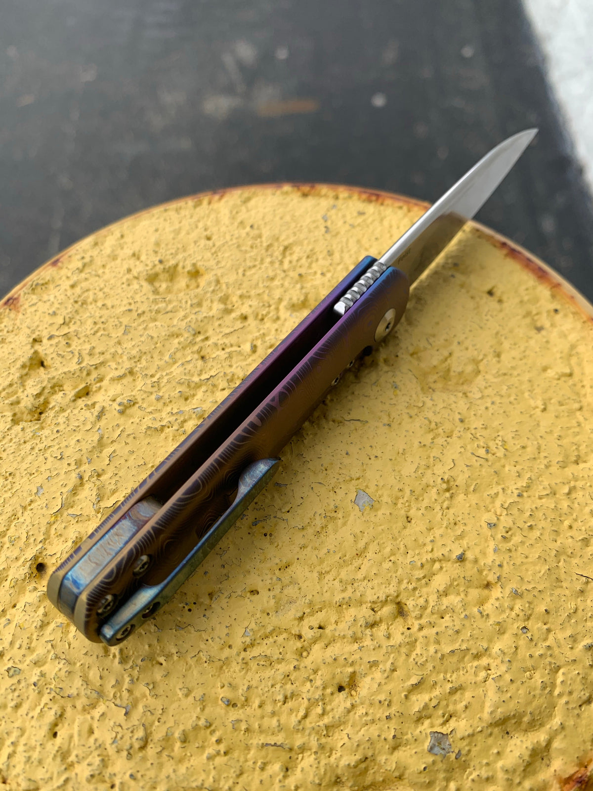 Kizer Feist - Drop Point - "Raindrop" - Ano Fade - St. Nick's Custom Anodization Knives - Tophatter Daily Deals