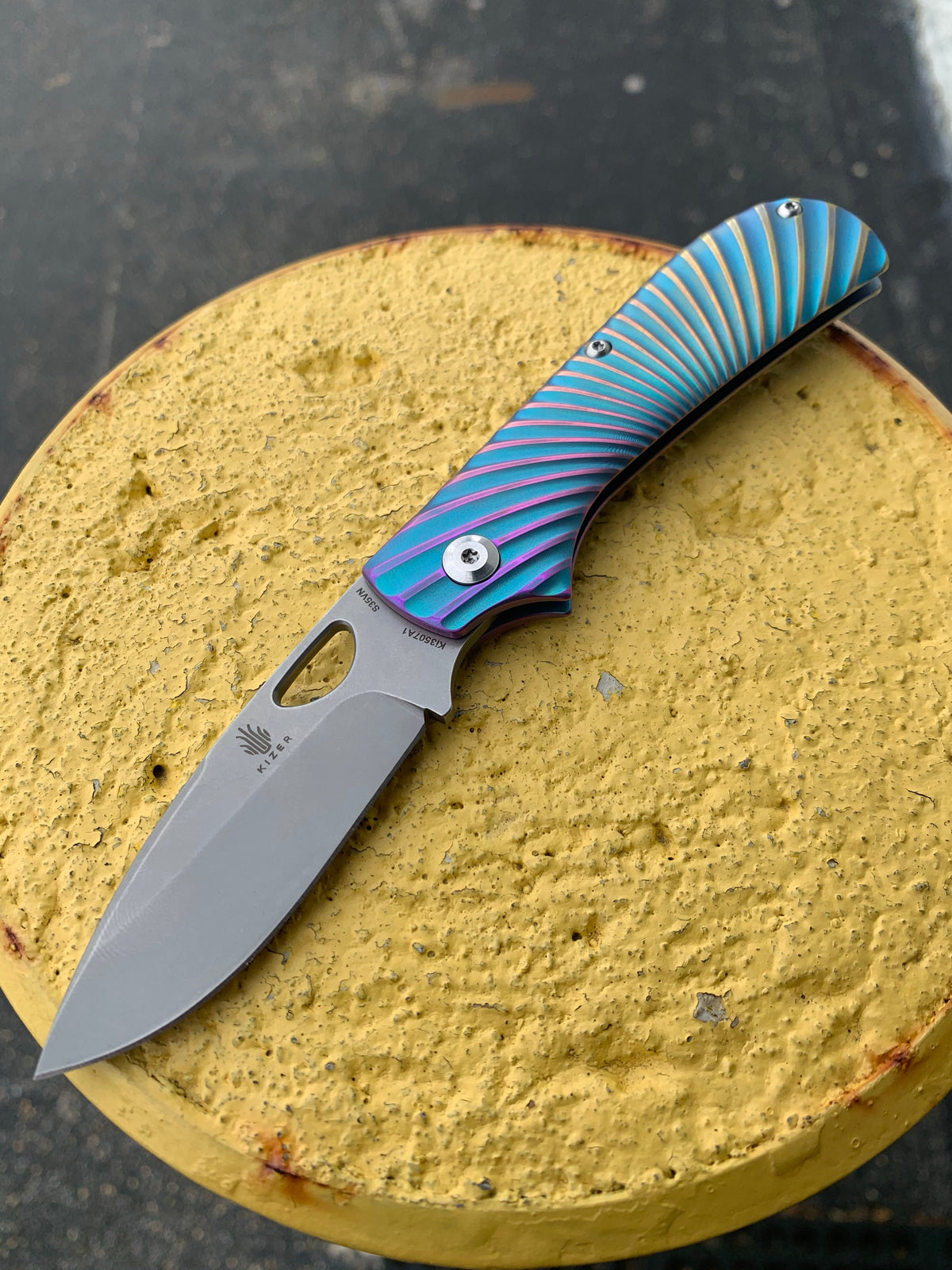 Kizer Zipslip - Lightning Strike Clip and Spring - Ano Fade and Highlights Handle - St. Nick's Custom Anodization Knives - Tophatter Daily Deals