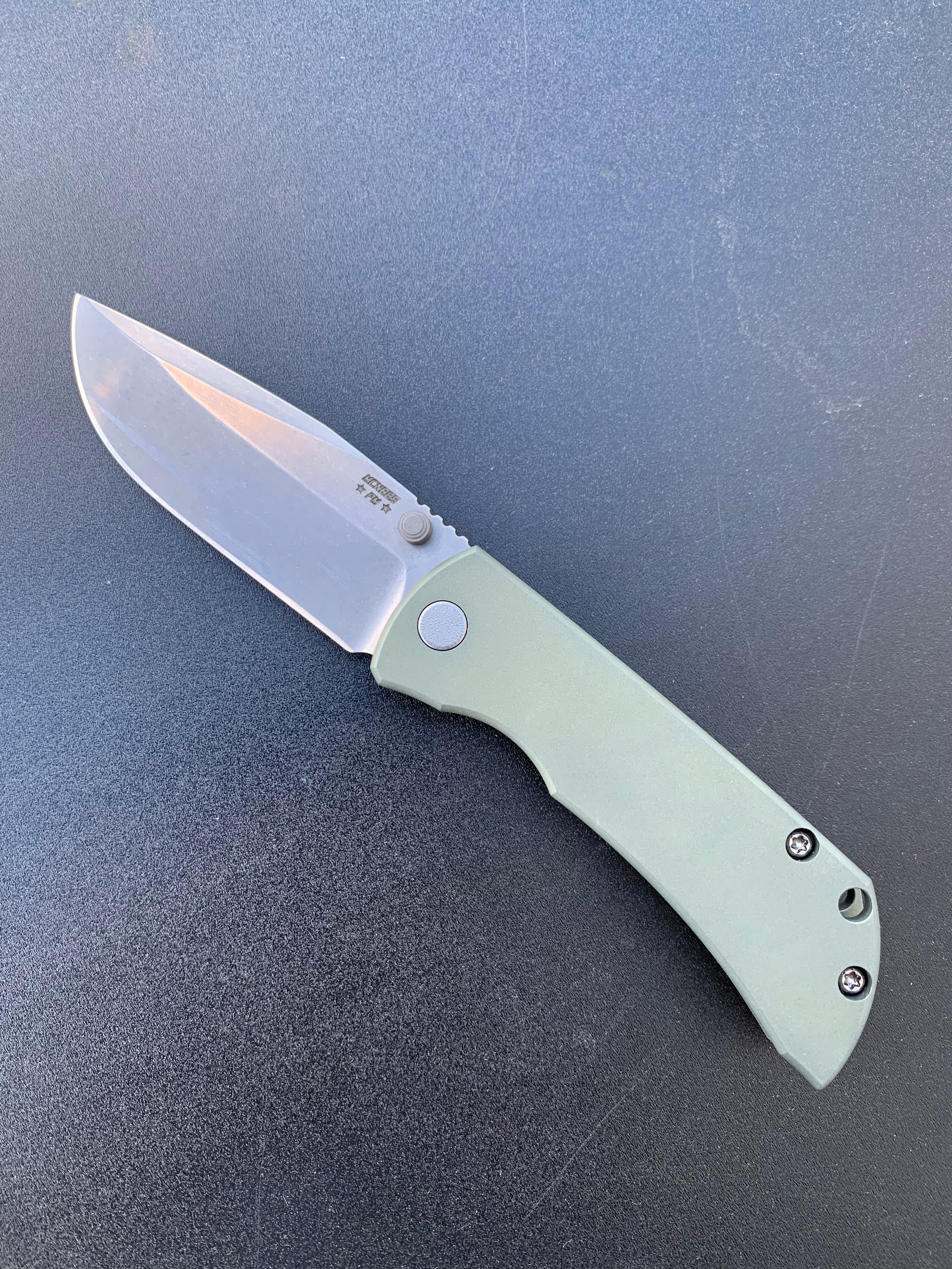 McNees Custom Knives MAC 2 - Satin Stonewashed Blade - Green Ano Handle Knives - Tophatter Daily Deals