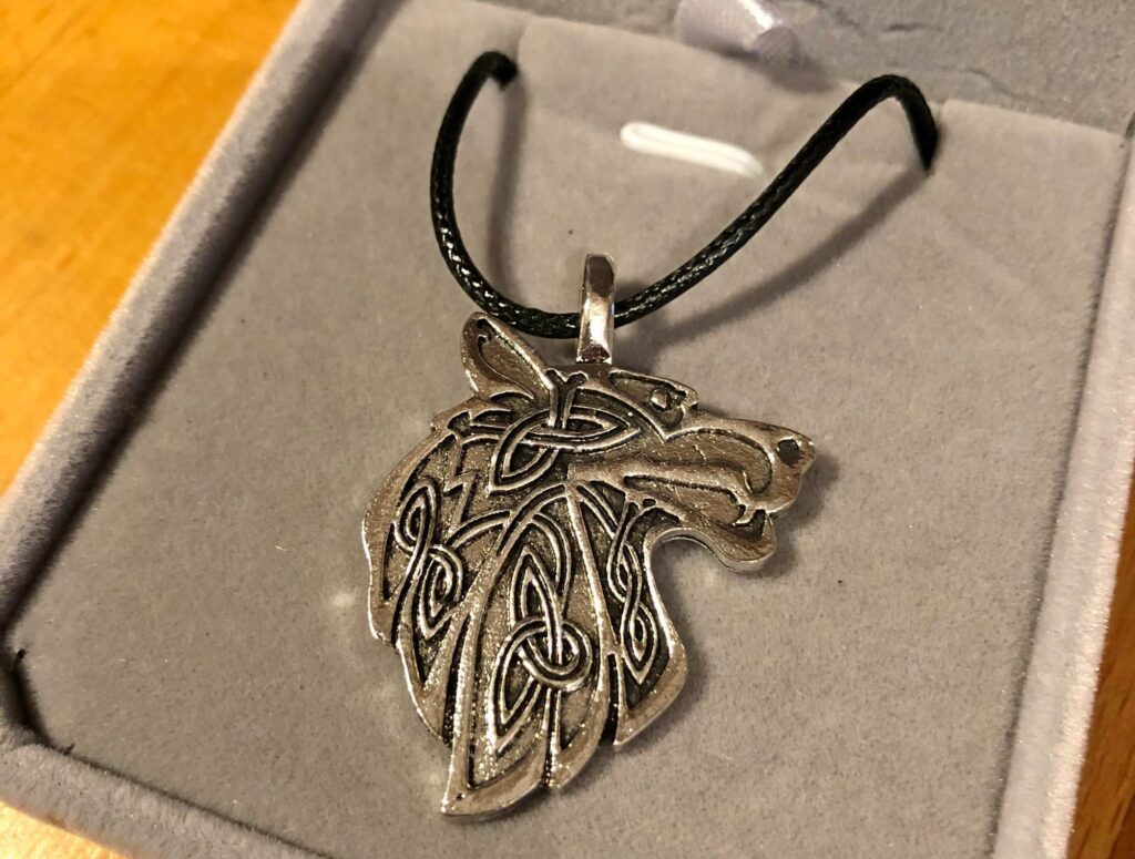 Fenrir Snarl Necklace Necklace - Tophatter Daily Deals