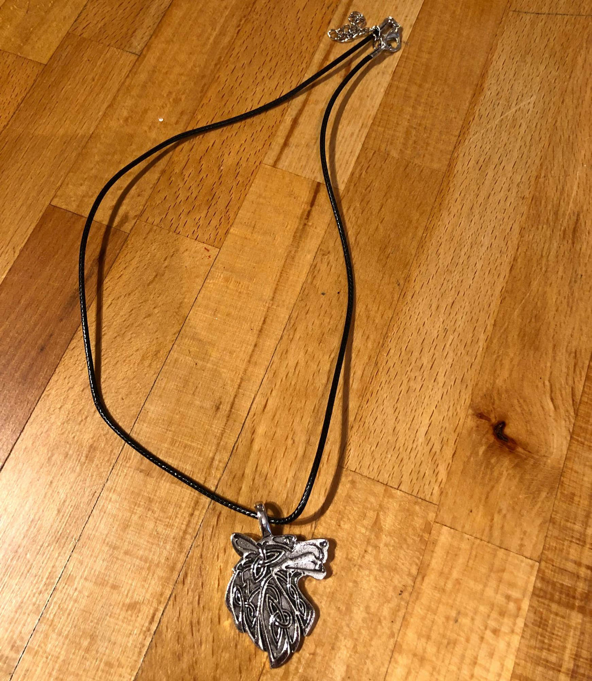 Fenrir Snarl Necklace Necklace - Tophatter Daily Deals
