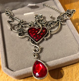 Heart Of Thorns Pendant Necklace - Tophatter Daily Deals