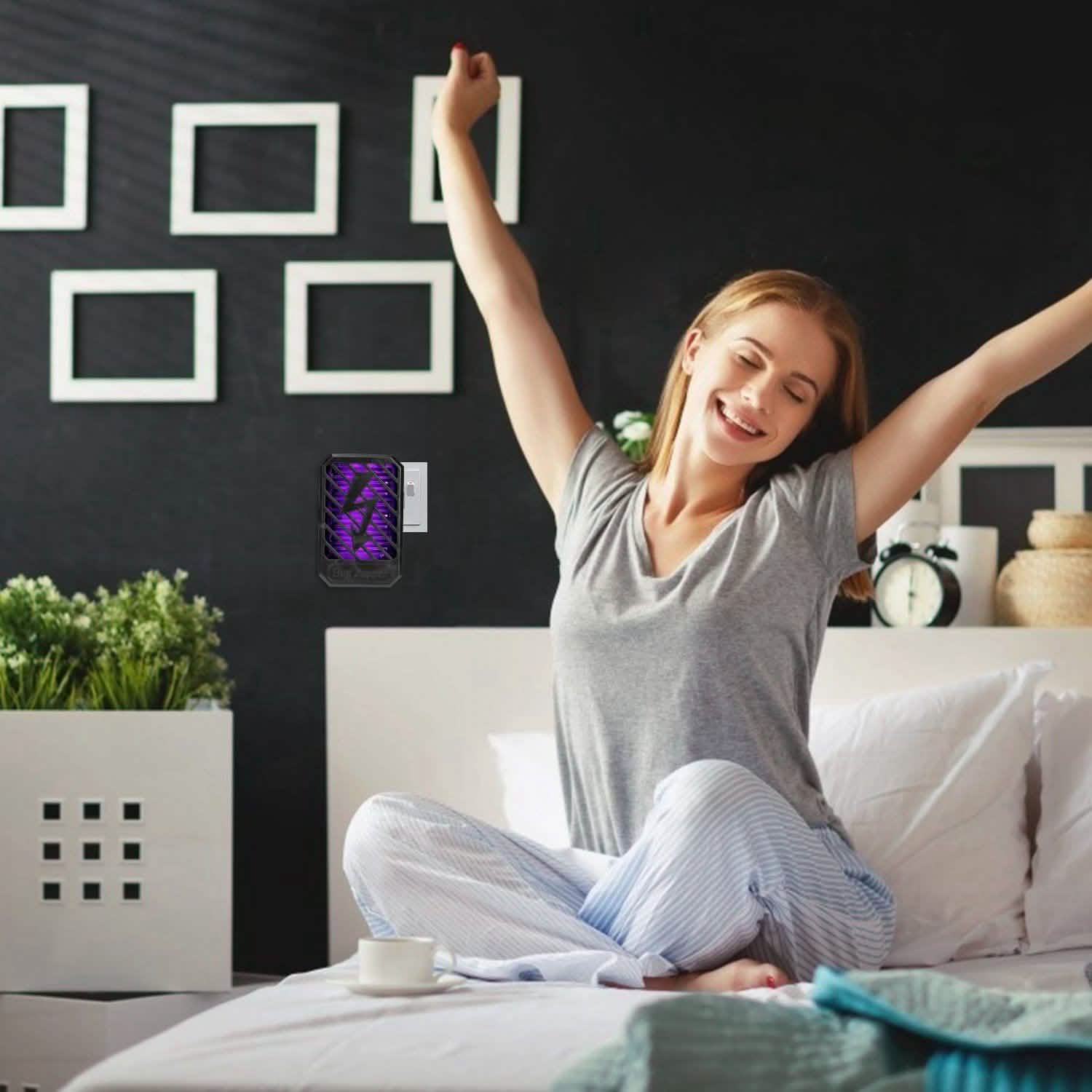 Indoor Plug In Bug Electric Zapper Pest Control - Tophatter Daily Deals