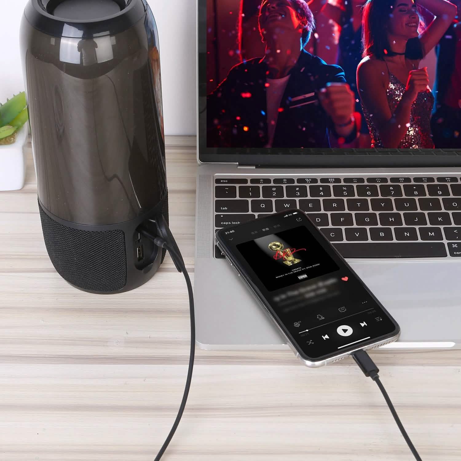 iOS 8 Pin to 3.5mm Aux Audio Adapter Cord Mobile Accessories - Tophatter Daily Deals