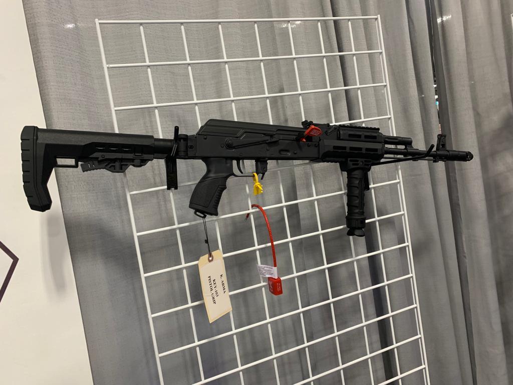 KEY ARMA AKM POLYMER HANDGUARD, PICATINNY + M-LOK - Tophatter's Army Deals ACCESSORIES - Tophatter Daily Deals
