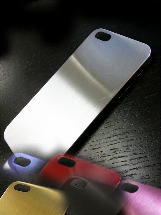 iPhone 5S iPhone 5 Metal Cellphone Case| Color| BRONZE - TOPHATTER'S ARMORY DEALS Collectible Weapons - Tophatter Daily Deals