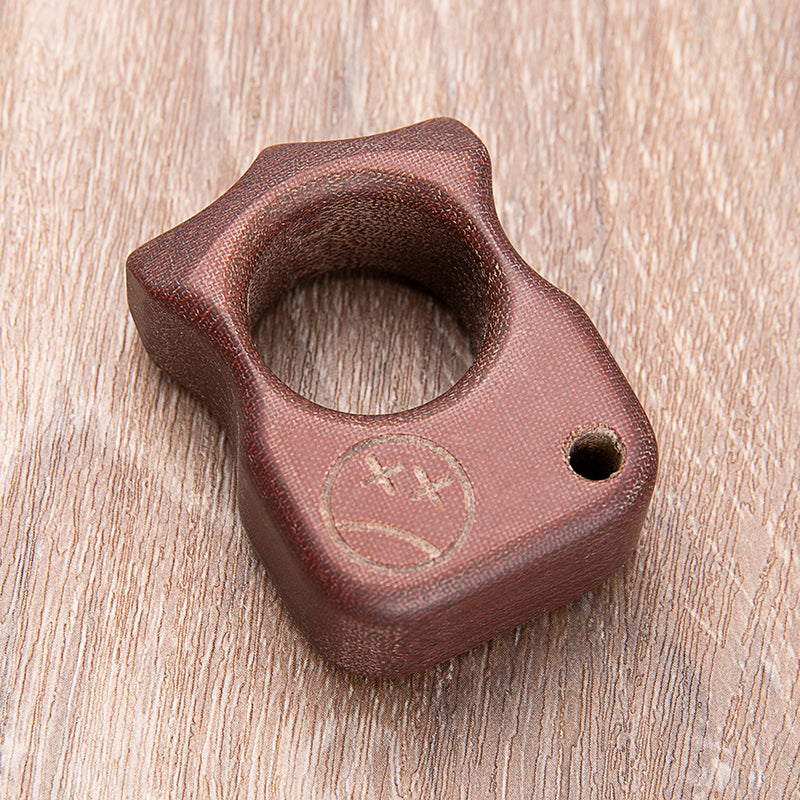 Knuckle Duster Plastic - Non Metal Brass Knuckles - Tophatter Daily Deals