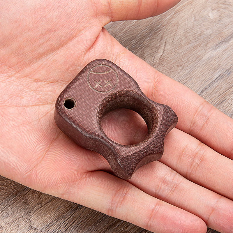 Knuckle Duster Plastic - Non Metal Brass Knuckles - Tophatter Daily Deals