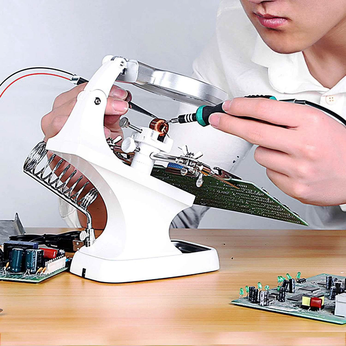 LED Lights Helping Hands Magnifying Glass School, Office & Art Supplies - Tophatter Daily Deals
