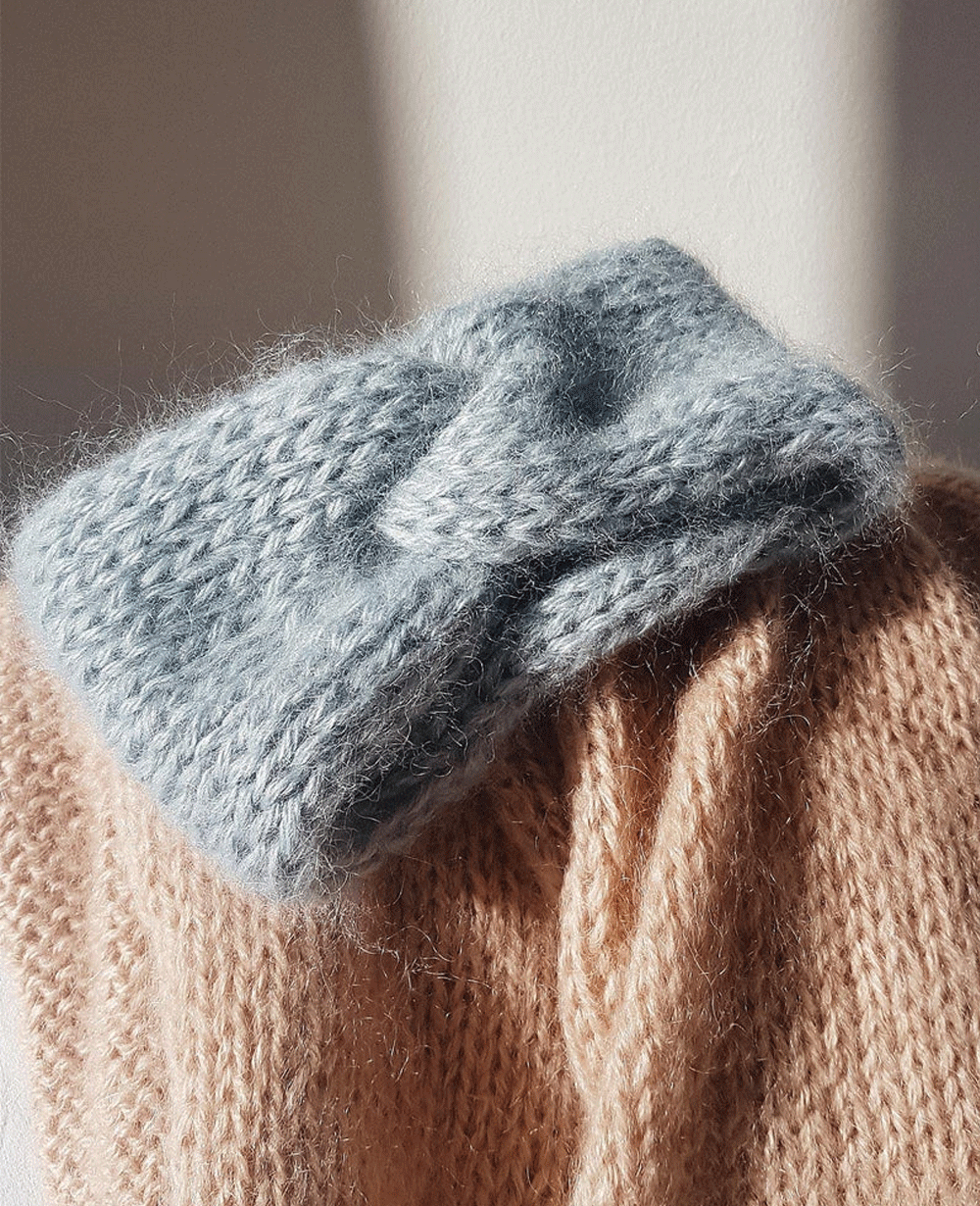 Soft Cozy Womens Knitted Headband - Twisted Mohair Warmth - Tophatter Daily Deals