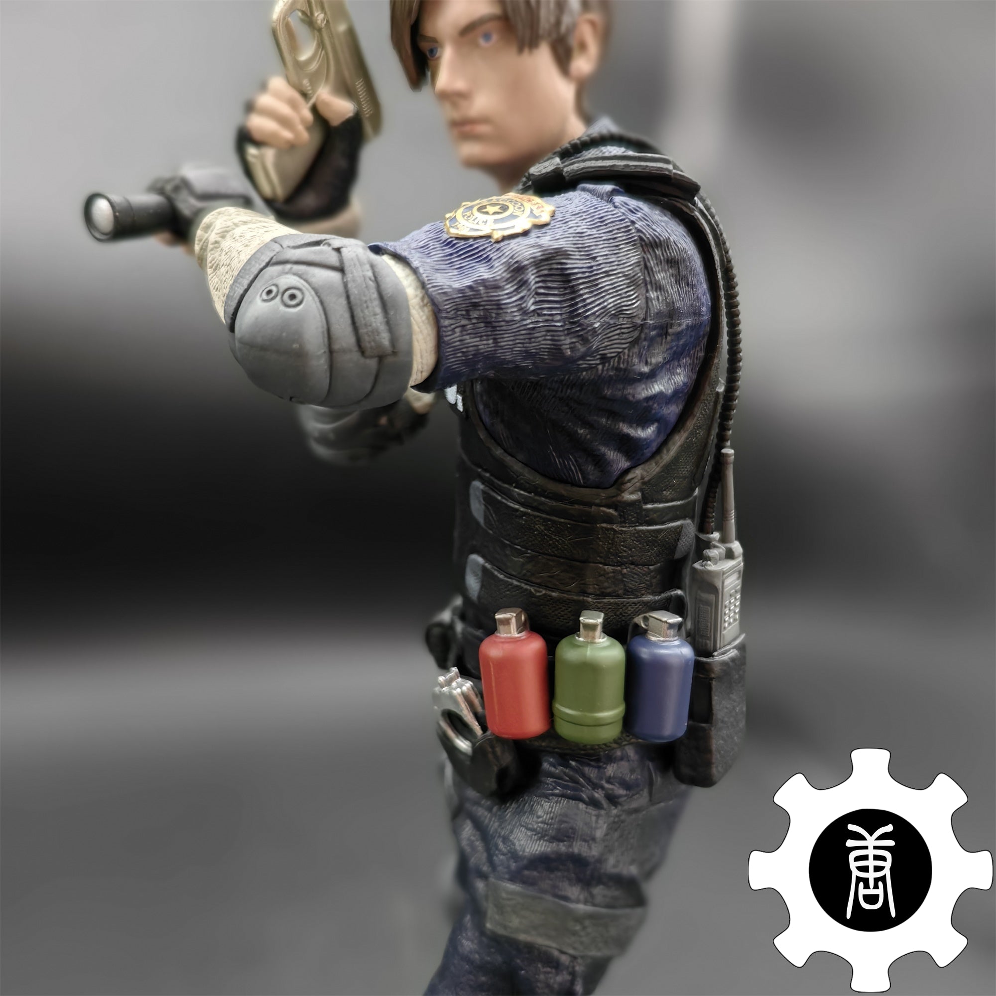 Re4 Weapon Case Leon S Kennedy Metal Mini Weapon Suitcase 11 in 1 - Tophatter Daily Deals