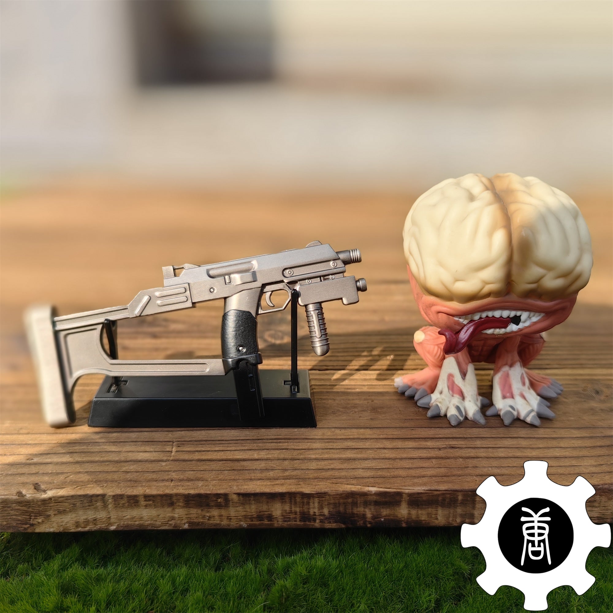 Re4 Weapon Case Leon S Kennedy Metal Mini Weapon USA Only - Tophatter Daily Deals